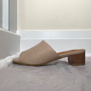 Taxi Tan Women's 2 Inch Mule Heeled Sandal Size EU 40/US 9 (GUC)